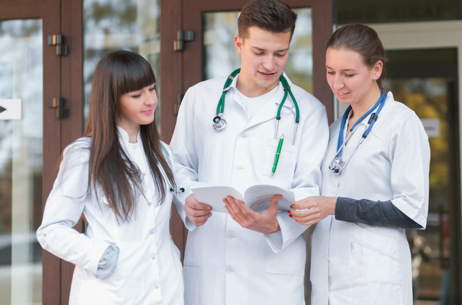 Stories of Nursing Students Achieving Their Most Important Career Goal